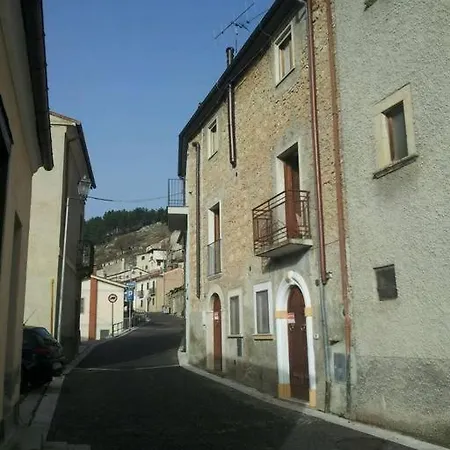 Centro Luminoso Vecchio Fienile 6 Pax/parcheggio Privato * Villalago